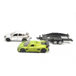 Porsche Macan met autotrailer en Gumpert Apollo