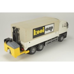 MAN TGA met Kooi Aap heftruck