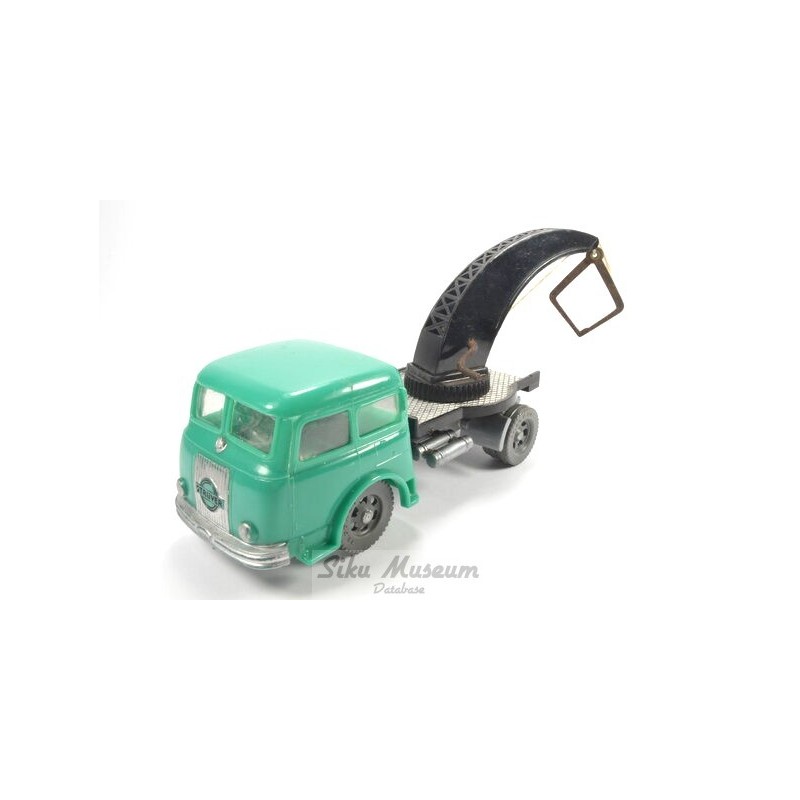 Henschel HS 170T crane