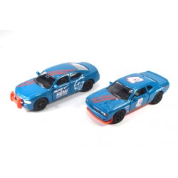 Dodge Charger mit Dodge Challenger SRT Racing