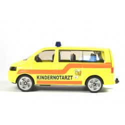 Volkswagen T5 facelift Kindernotarzt