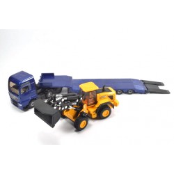 MAN TG-A met dieplader en JCB shovel