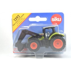Claas Axion 950 tractor met voorlader