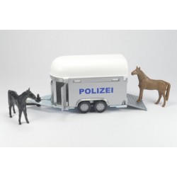 Volkswagen Transporter T5 Facelift with horse trailer Polizei