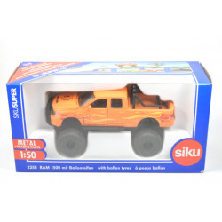 Dodge RAM 1500 with balloon tyres