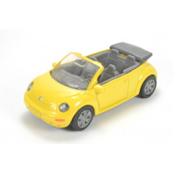 Volkswagen New Beetle with T@B caravan