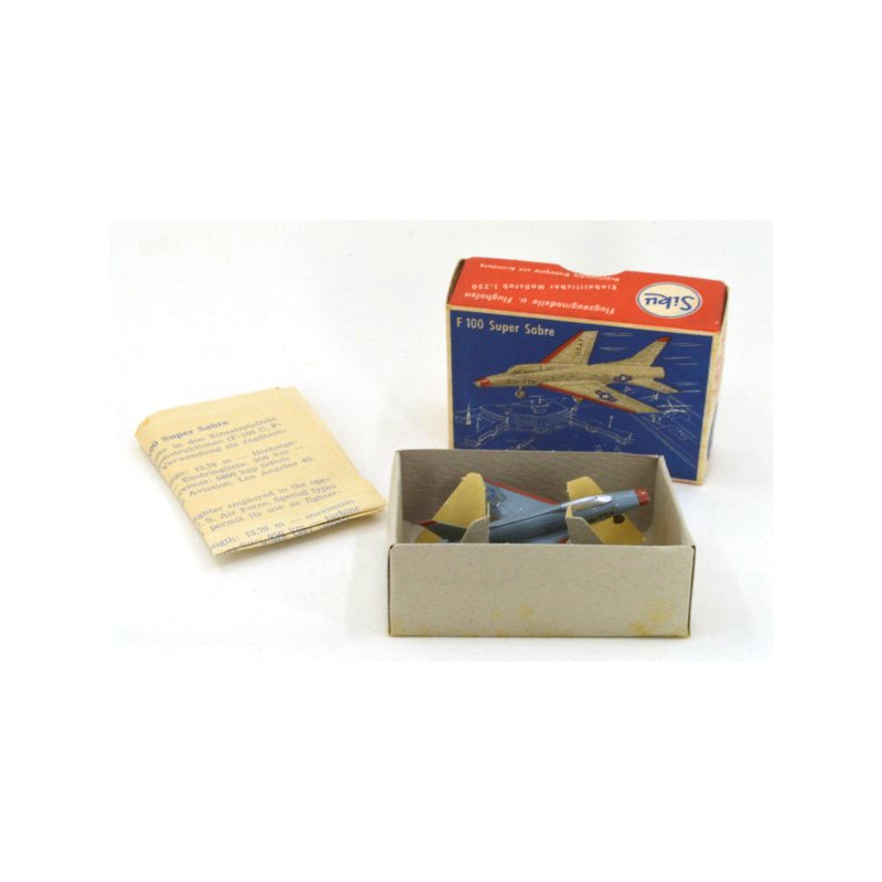 North American F 100 Super Sabre U.S. Air Force