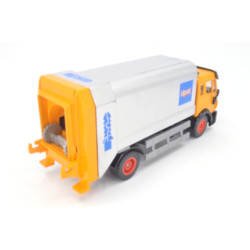 Mercedes SK refuse truck UPAT