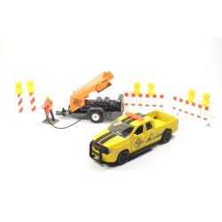 Dodge Ram 1500 with compressor on trailer