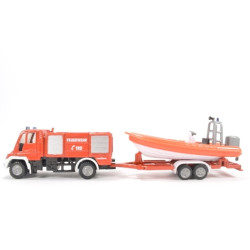 Unimog U400 met boot Feuerwehr