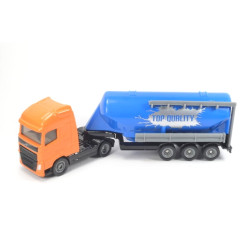 Volvo FH16 met silo-oplegger