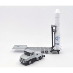 Scania CT14 met dieplader en Ariane raket