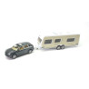 Porsche Cayenne met Dethleff caravan