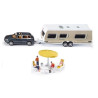 Porsche Cayenne met Dethleff caravan