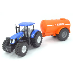 New Holland T7070 tractor met Abbey mesttank