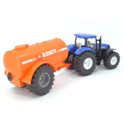 New Holland T7070 Traktor mit Abbey-Gülletank