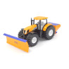 New Holland T9090 mit Schneepflug und Streuer