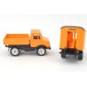 Mercedes Unimog U1500 mit Bauwagen