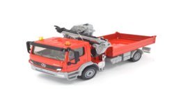 Mercedes Atego mit Ladekran