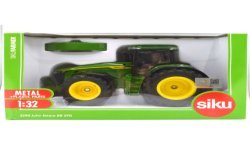 John Deere 8R 370 tractor