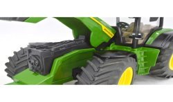 John Deere 8R 370 tractor
