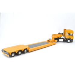 Scania R620 met dieplader en Liebherr 556 wiellader