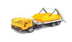 Mercedes LN 2 container transporter