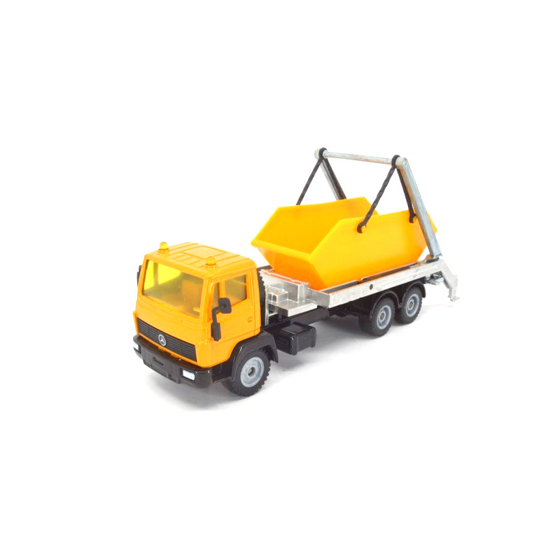 Mercedes LN 2 container transporter