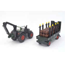 Fendt 939 tractor with forestry trailer with 6 tree trunks
