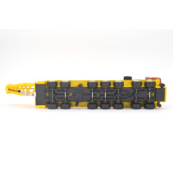 Latticed mobile crane