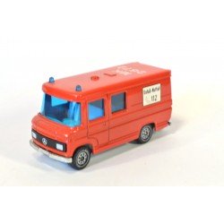 Mercedes 406 Rettungsdienst