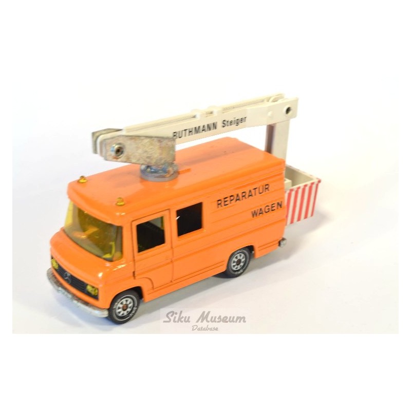 Mercedes 406 Water rescue