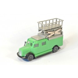 Mercedes working platform (SchÃ¶rling)