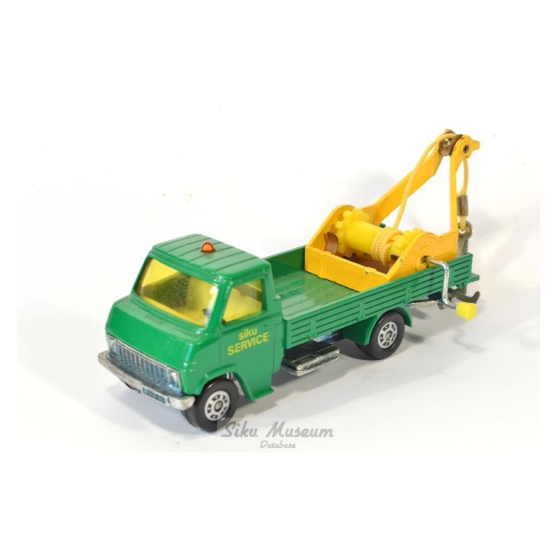 Hanomag Henschel tow truck