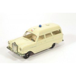 Mercedes 190 Ambulance