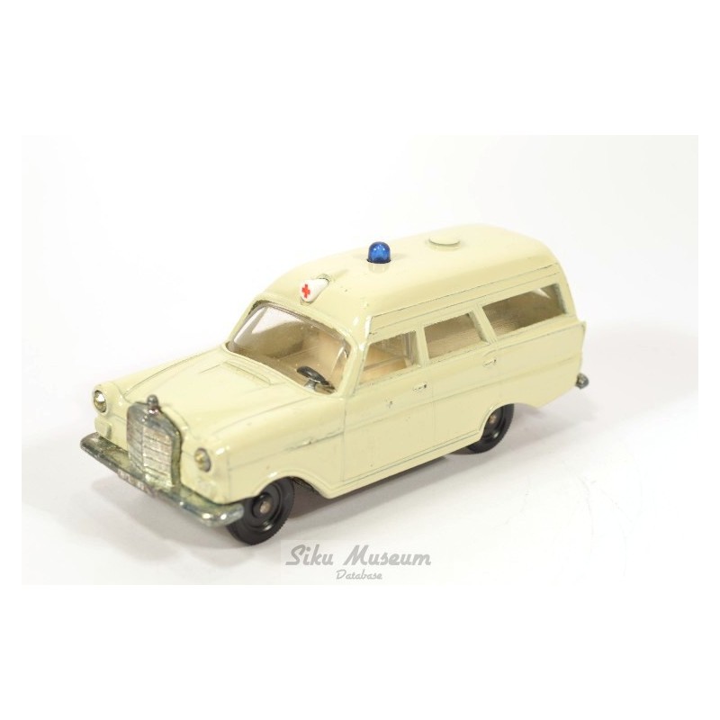 Mercedes 190 Ambulance