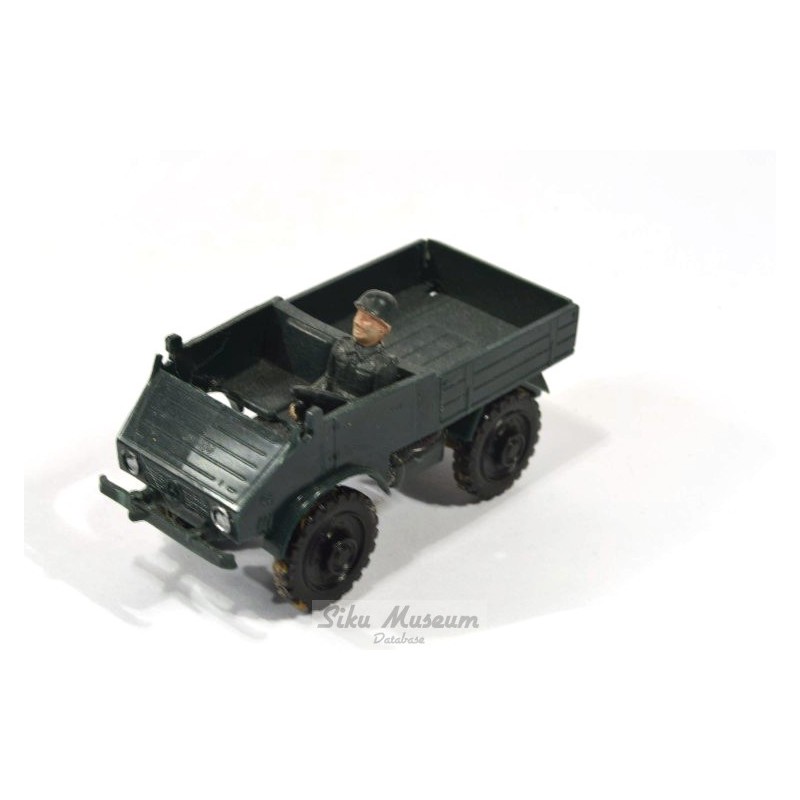 Mercedes Unimog