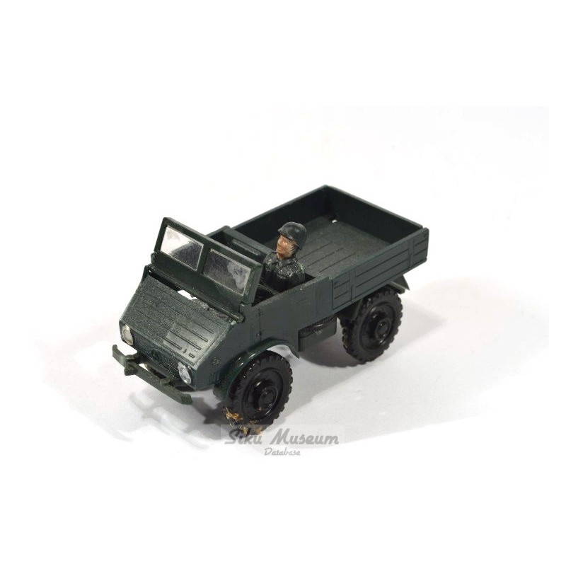 Mercedes Unimog