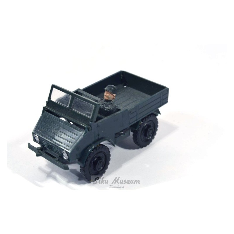 Mercedes Unimog