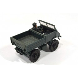 Mercedes Unimog