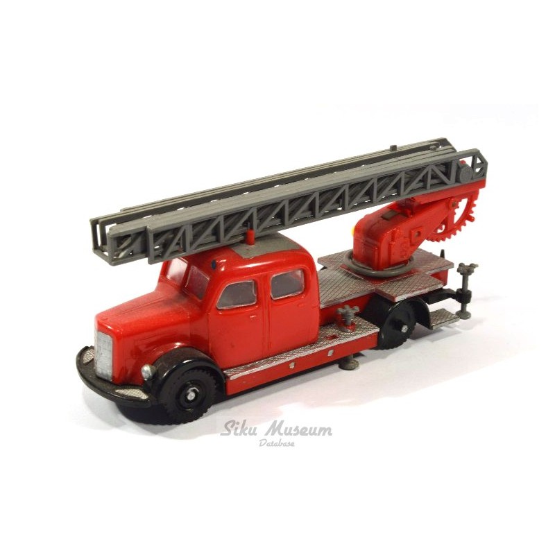 Mercedes Metz DL 22 ladderwagen