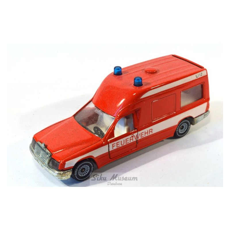 Mercedes 260E Binz ambulance Feuerwehr