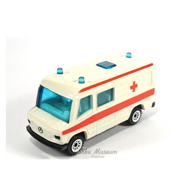 Mercedes 809 Krankenwagen
