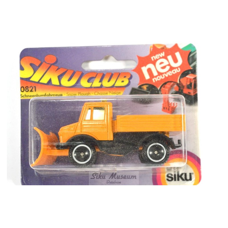 Mercedes Unimog sneeuwploeg