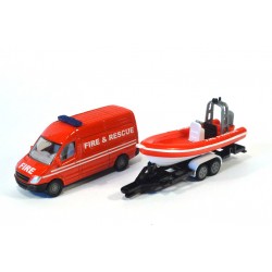 Mercedes Sprinter mit AnhÃ¤nger und Boot Fire & Rescue