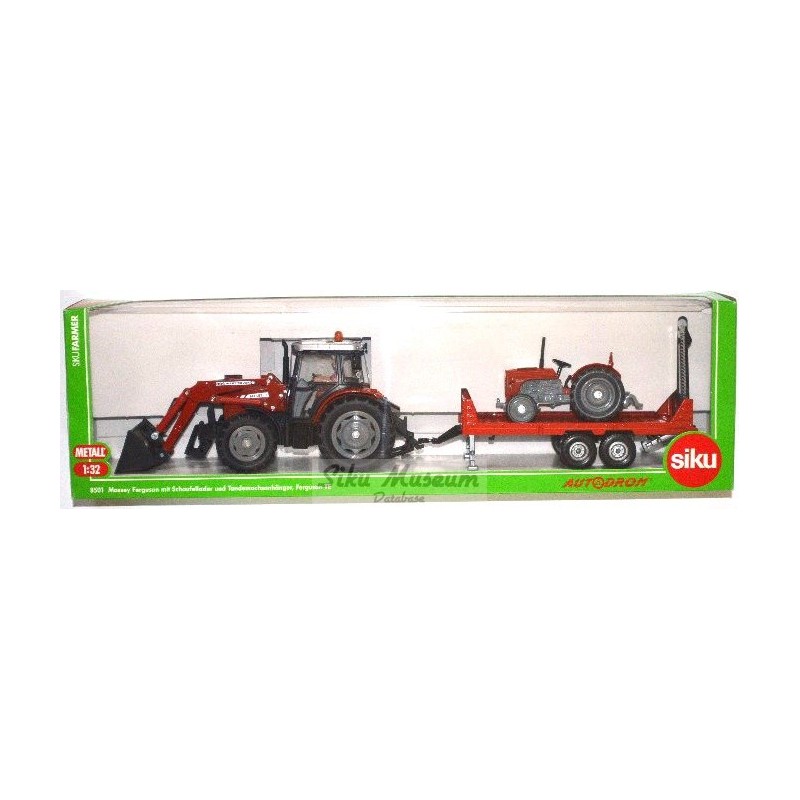 Massey Ferguson met tandemaanhanger en tractor