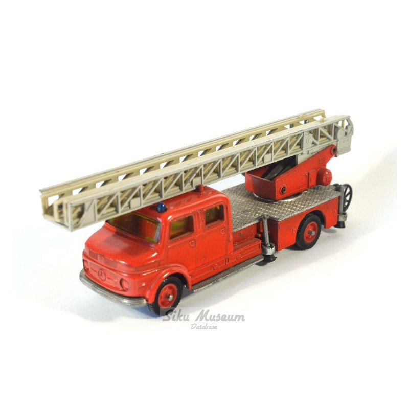 Mercedes Benz Metz DL30H ladderwagen