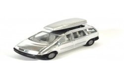 Volkswagen Sharan with snow board