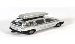 Volkswagen Sharan with snow board