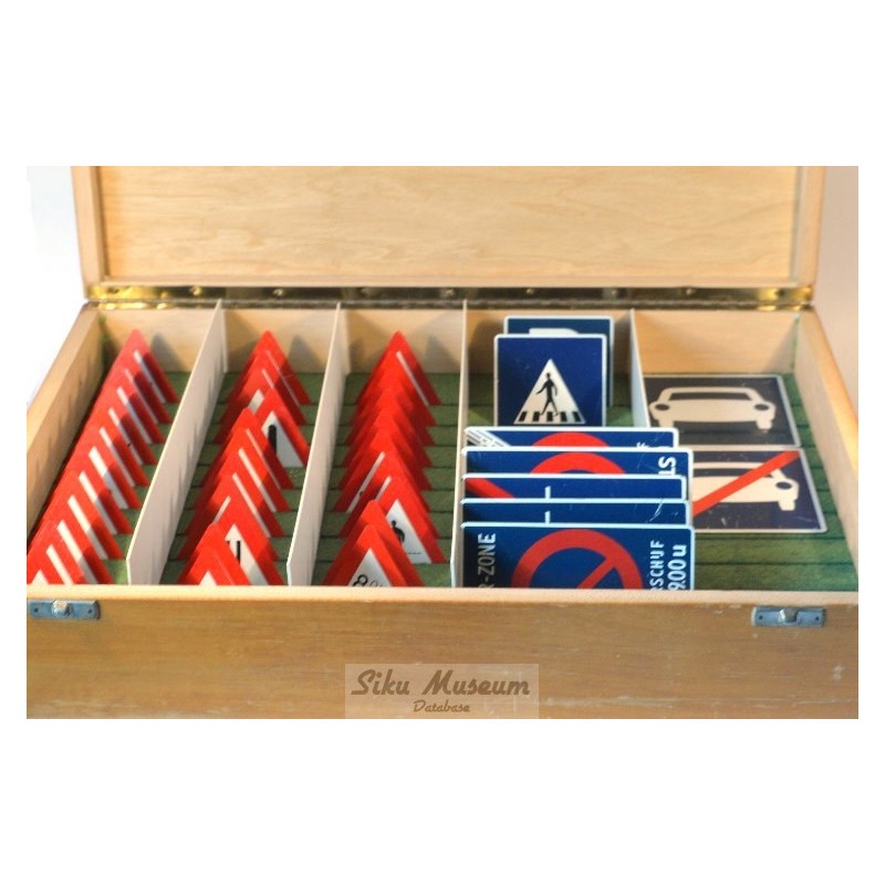 Traffic lessons case